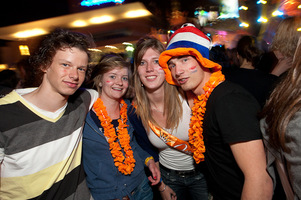 foto Absolutely Queensnight, 29 april 2011, Van Heekplein, Enschede #652953
