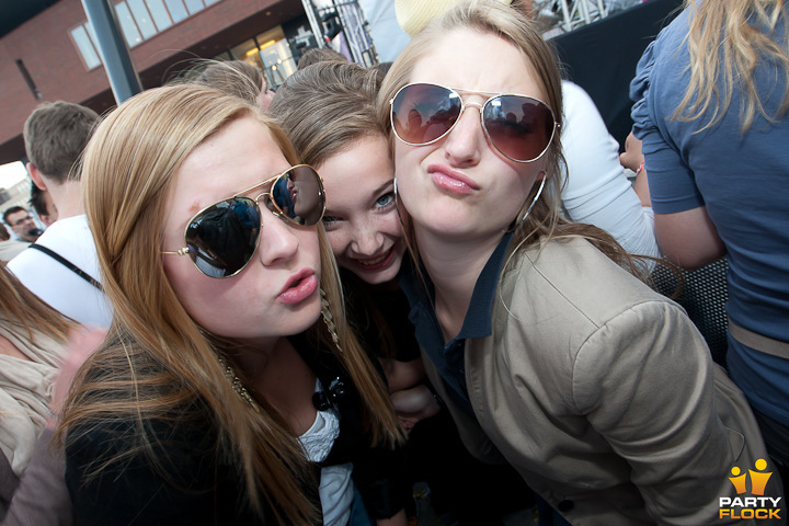 foto Bevrijdingsdag Enschede, 5 mei 2011, Van Heekplein