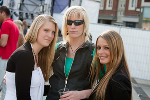 foto Bevrijdingsdag Enschede, 5 mei 2011, Van Heekplein, Enschede #653550