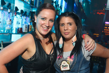 Foto's, 90's Now, 4 juni 2011, Zak, Uelsen