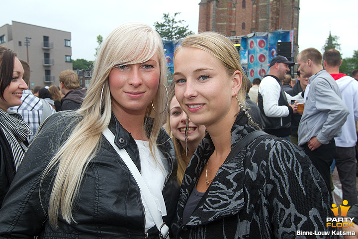 Foto's Dancetour Leeuwarden 2011, 3 juli 2011, Oldehoofsterkerkhof, Leeuwarden