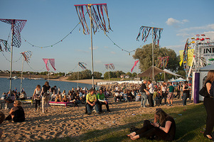 foto Dreamfields Festival, 9 juli 2011, Rhederlaag, Lathum #666356