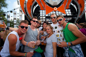 foto Tomorrowland, 24 juli 2011, Schorre, Boom #667850