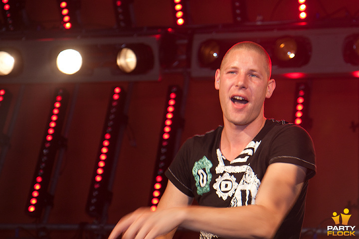 foto Decibel, 20 augustus 2011, Beekse Bergen, met Frontliner