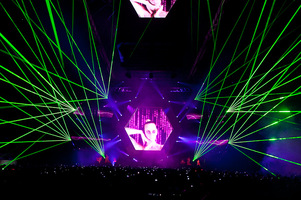 foto Transmission, 19 november 2011, O2 Arena, Praag #687430