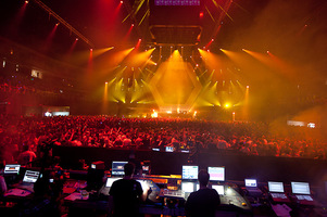 foto Transmission, 19 november 2011, O2 Arena, Praag #687436