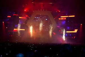 foto Transmission, 19 november 2011, O2 Arena, Praag #687457