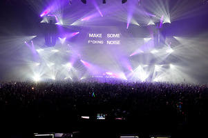 foto Transmission, 19 november 2011, O2 Arena, Praag #687481