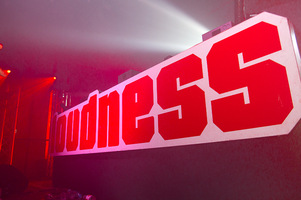 foto Loudness, 10 december 2011, Maassilo, Rotterdam #689836