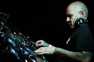 foto Noize Suppressor, 3 maart 2012, Stahlwerk, Düsseldorf #699564