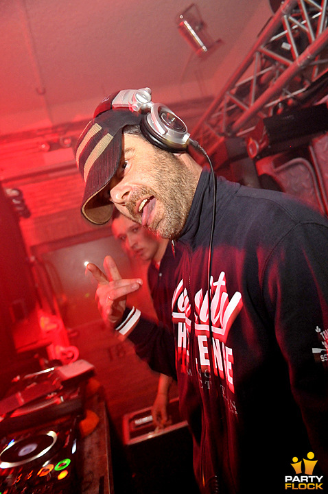 foto Slaves to the Rave, 7 april 2012, Factory 010, met G-Town Madness
