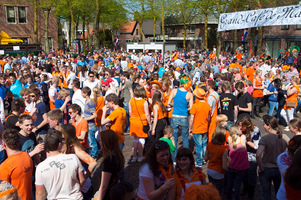 foto Koninginnedag, 30 april 2012, Kerkplein, Putten #707246