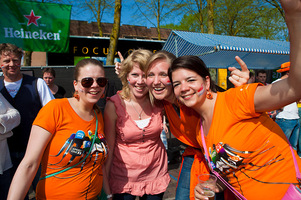 foto Koninginnedag, 30 april 2012, Kerkplein, Putten #707275