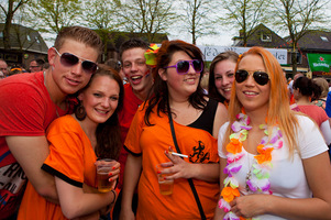 foto Koninginnedag, 30 april 2012, Kerkplein, Putten #707317