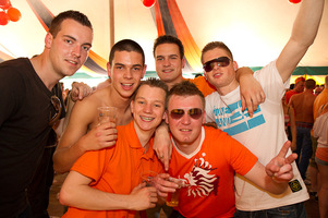 foto Queensday 2012, 30 april 2012, Oderkerkpark, Etten-Leur #707701