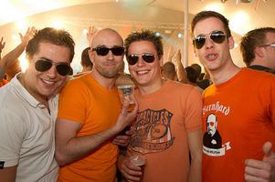 foto Queensday 2012, 30 april 2012, Oderkerkpark, Etten-Leur #707737