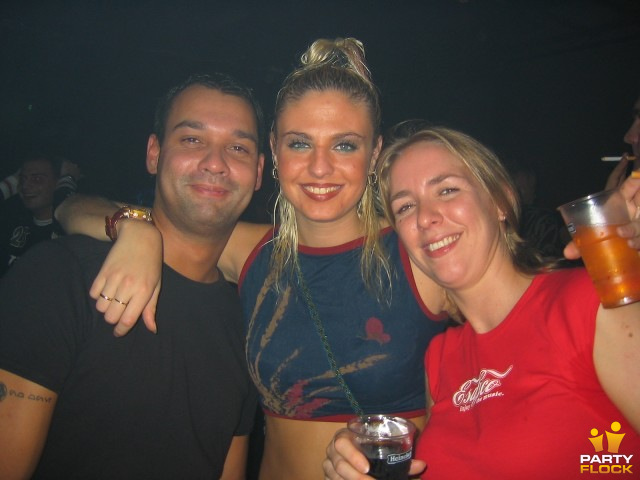 foto Outblast Birthday Party, 14 november 2003, The Power Zone, met Lady Dana