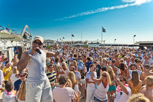 foto Touch at the Sea 2012, 26 mei 2012, Vroeger, Bloemendaal aan zee #713803