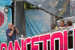 foto Dancetour, 8 juli 2012, Oldehoofsterkerkhof, Leeuwarden #721407