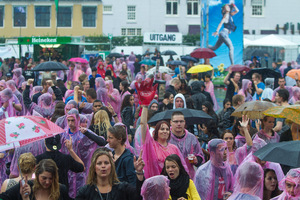 foto Dancetour, 8 juli 2012, Oldehoofsterkerkhof, Leeuwarden #721485