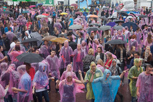 foto Dancetour, 8 juli 2012, Oldehoofsterkerkhof, Leeuwarden #721487