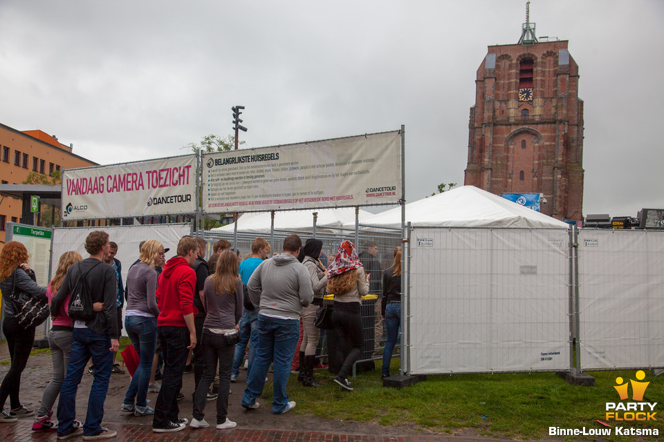 foto Dancetour, 8 juli 2012, Oldehoofsterkerkhof