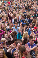 foto Dancetour, 8 juli 2012, Oldehoofsterkerkhof, Leeuwarden #721585