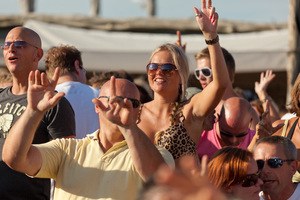 foto Ferry Corsten on the beach, 12 augustus 2012, Fuel, Bloemendaal aan zee #727706