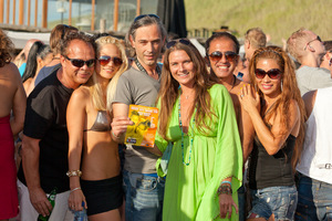 foto Ferry Corsten on the beach, 12 augustus 2012, Fuel, Bloemendaal aan zee #727718