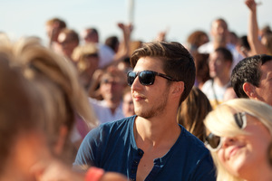 foto Ferry Corsten on the beach, 12 augustus 2012, Fuel, Bloemendaal aan zee #727781