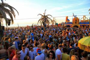 foto Click at the beach, 12 augustus 2012, Woodstock 69, Bloemendaal aan zee #727894