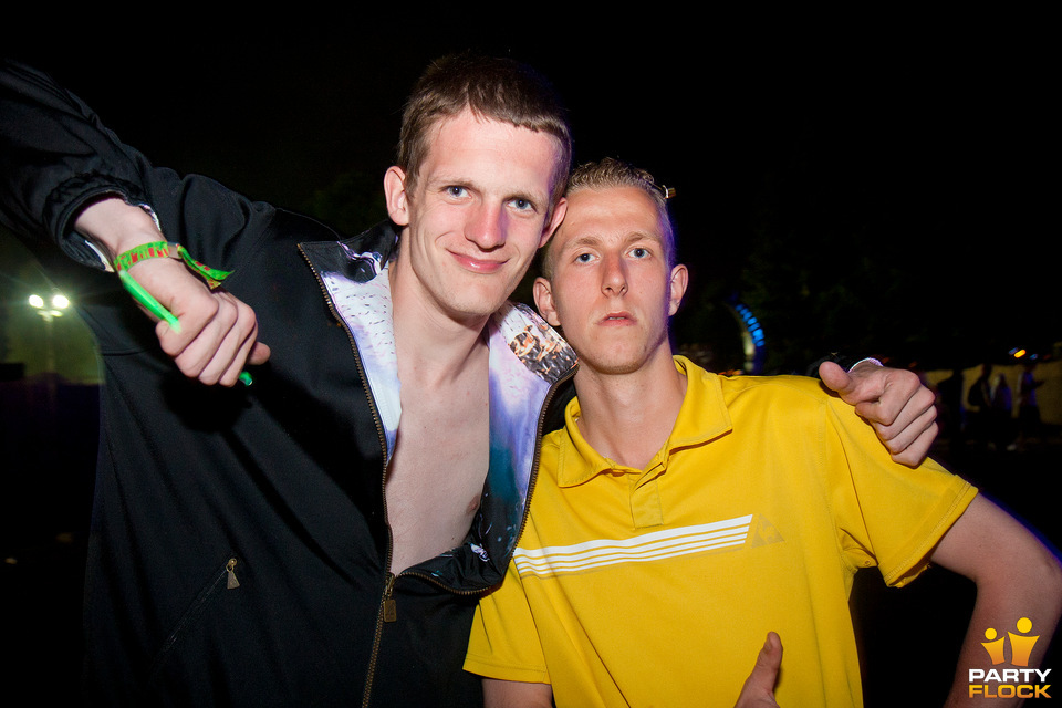 Foto's The Qontinent · Camping Pre Party, 10 augustus 2012, Puyenbroeck, Wachtebeke
