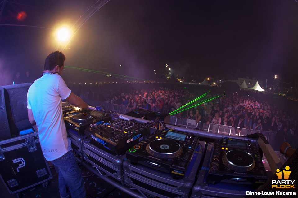 foto Leip, 6 september 2012, Oldehoofsterkerkhof, met Sander van Doorn