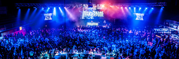 foto Thunderdome, 10 november 2012, Sportcenter Huttwil, Huttwil #743086