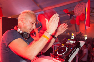 foto Hypnotize at the Beach, 27 april 2013, Vroeger, Bloemendaal aan zee #766473