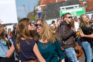 foto Hemels Festival, 9 mei 2013, Oldehoofsterkerkhof, Leeuwarden #770521