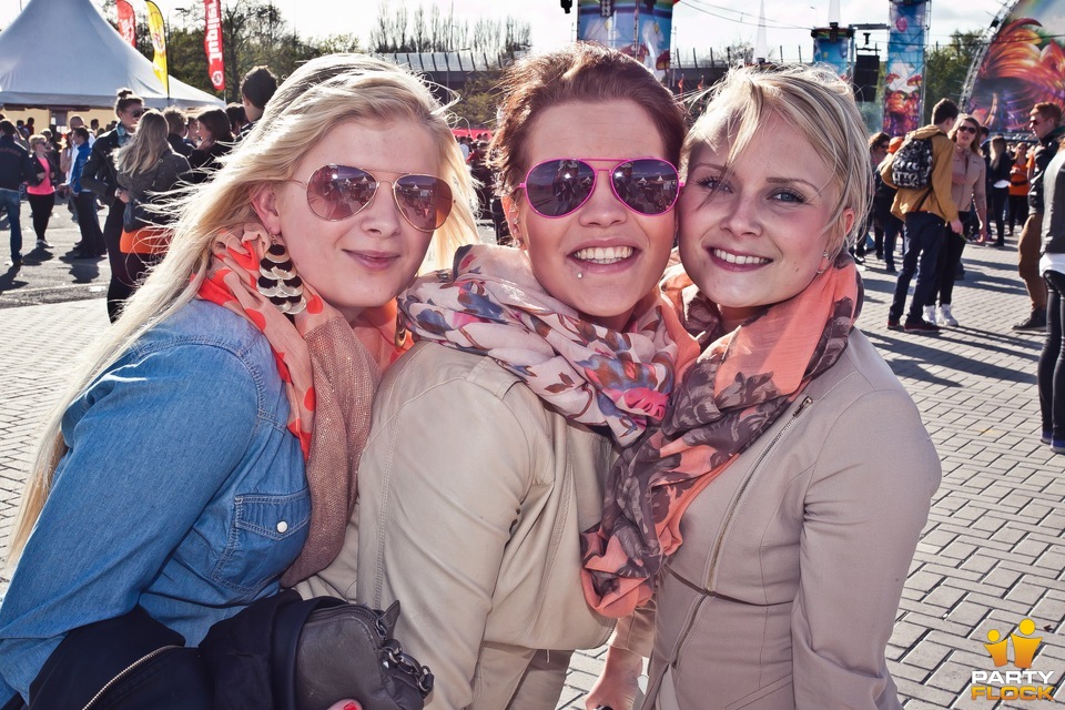 foto Queendance Zwolle, 30 april 2013, Parkeerterrein IJsselhallen