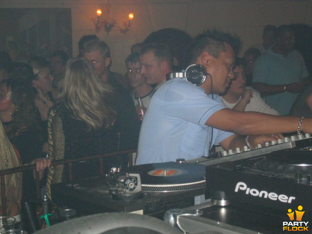 foto Back2school, 24 december 2003, Tropicana, met Gizmo