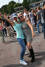 Foto's, Dancetour Leeuwarden, 14 juli 2013, Oldehoofsterkerkhof, Leeuwarden