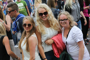 foto Dancetour Leeuwarden, 14 juli 2013, Oldehoofsterkerkhof, Leeuwarden #783062