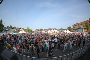 foto Dancetour Leeuwarden, 14 juli 2013, Oldehoofsterkerkhof, Leeuwarden #783077