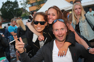 foto Dancetour Leeuwarden, 14 juli 2013, Oldehoofsterkerkhof, Leeuwarden #783205