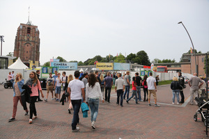 foto Dancetour Leeuwarden, 14 juli 2013, Oldehoofsterkerkhof, Leeuwarden #783230