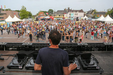 Foto's, Dancetour Leeuwarden, 14 juli 2013, Oldehoofsterkerkhof, Leeuwarden