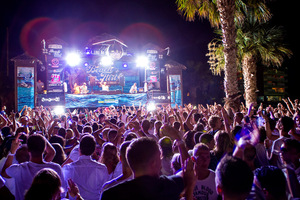 foto Beachflirt, 12 augustus 2013, Starbeach, Chersonissos #789610