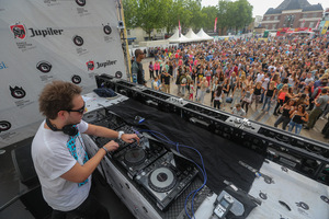 foto Dancetour, 11 augustus 2013, Marktplein, Apeldoorn #789704