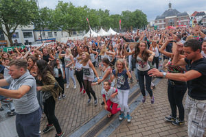 foto Dancetour, 11 augustus 2013, Marktplein, Apeldoorn #789732