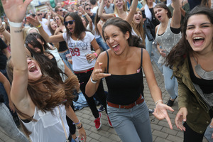 foto Dancetour, 11 augustus 2013, Marktplein, Apeldoorn #789733