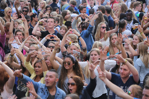 foto Dancetour, 11 augustus 2013, Marktplein, Apeldoorn #789822