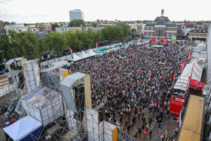 foto Dancetour, 11 augustus 2013, Marktplein, Apeldoorn #789830